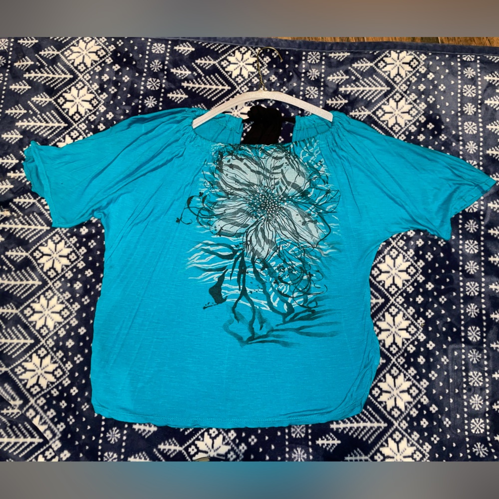 💫Women’s size Medium Mary Jane tie back top!